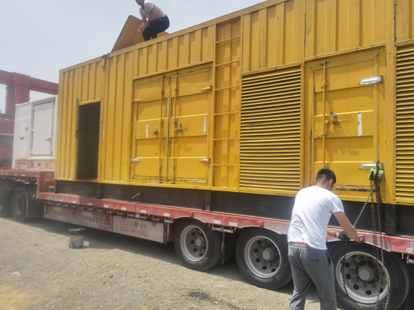 江阴发电机出租100KW发电机需要什么规格的电缆线?