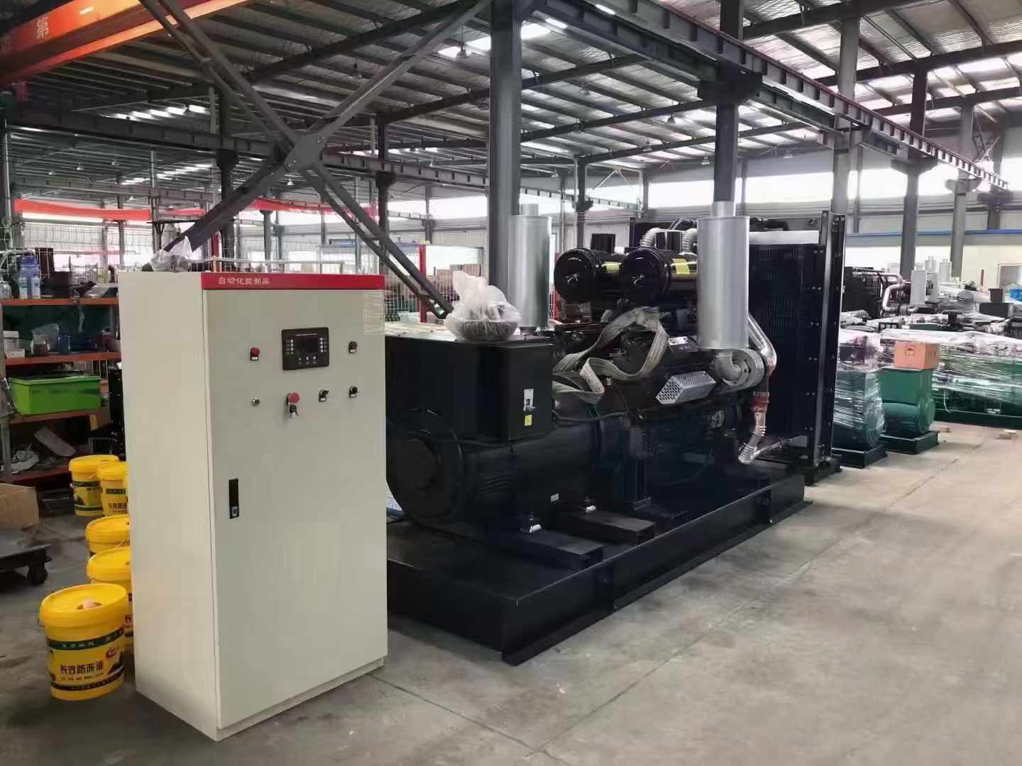江阴柴油发电机运行时的噪音和振动水平如何?